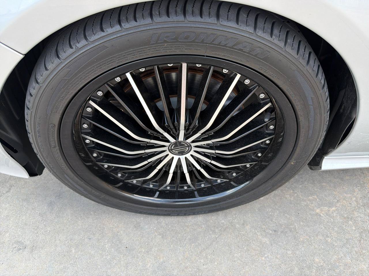 Used 2015 Mercedes-Benz CLA 250 4MATIC image 35