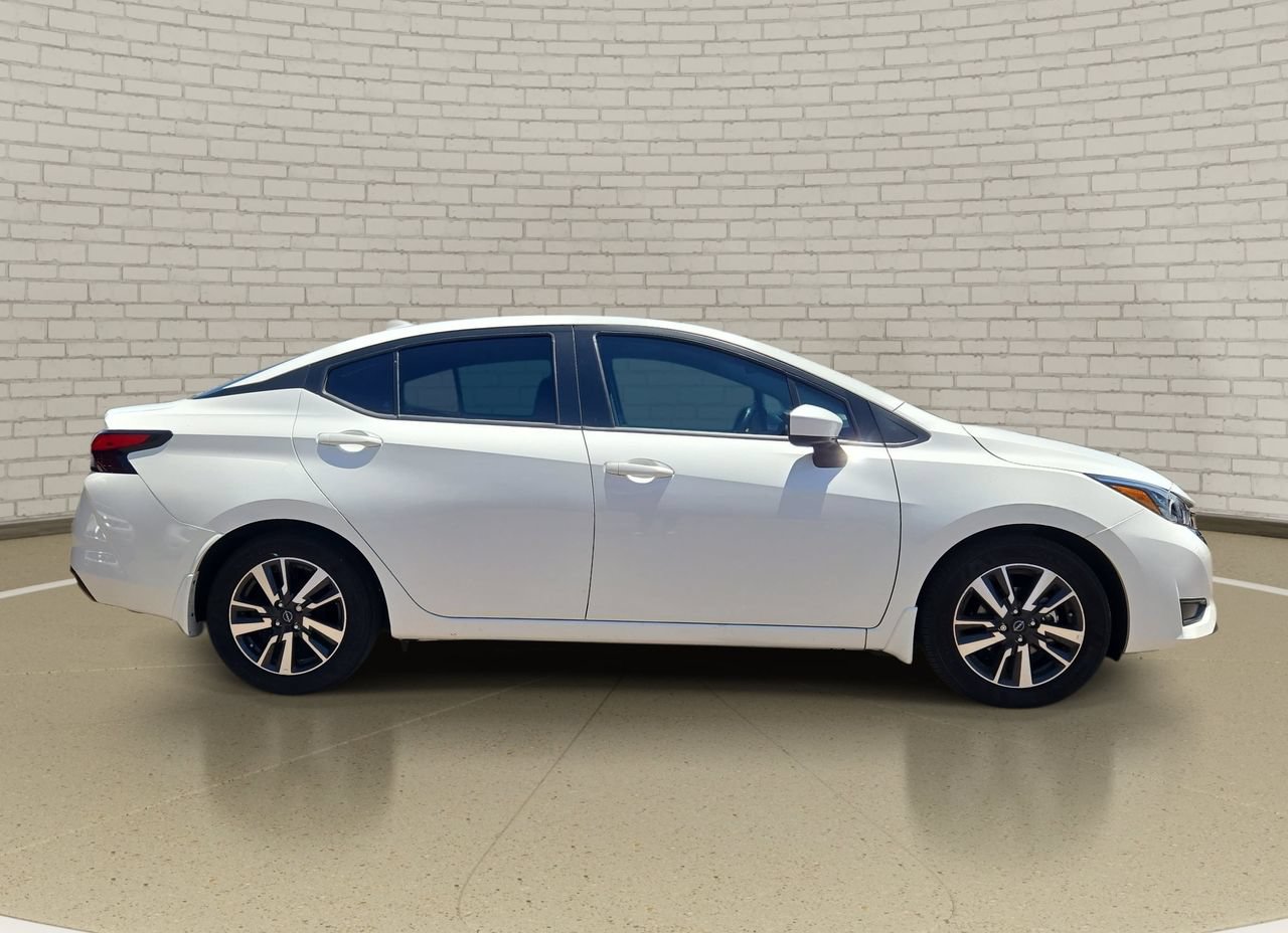 Used 2025 Nissan Versa SV w/ Trunk Package FWD image 4