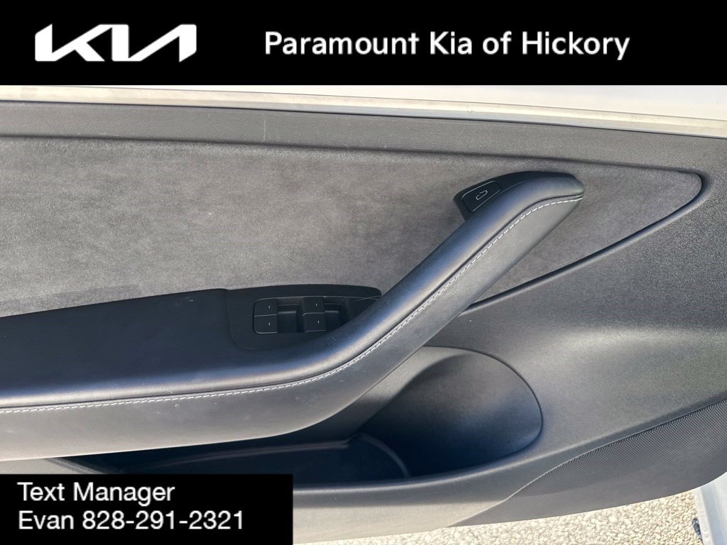 Used 2022 Tesla Model 3 Long Range AWD/4WD image 18