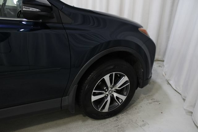 Used 2018 Toyota RAV4 XLE AWD/4WD image 38