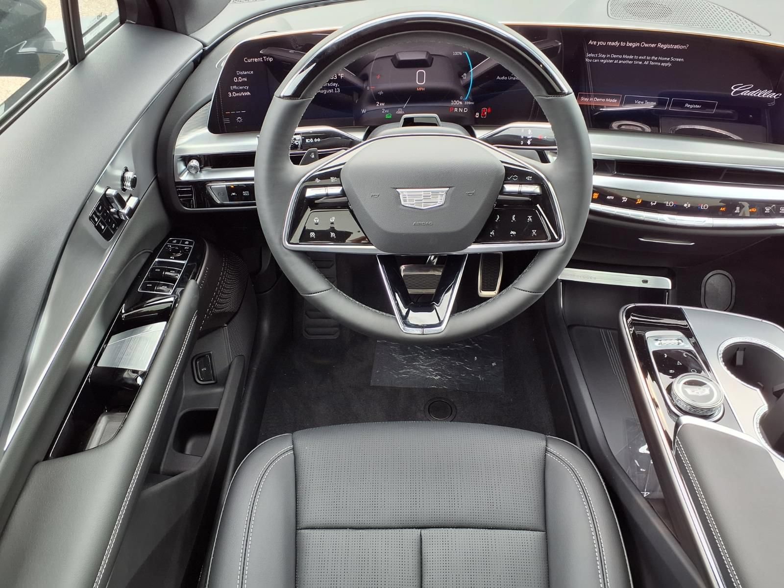 New 2027 Cadillac Lyriq Sport w/ LPO, Floor Liner Package AWD/4WD image 11