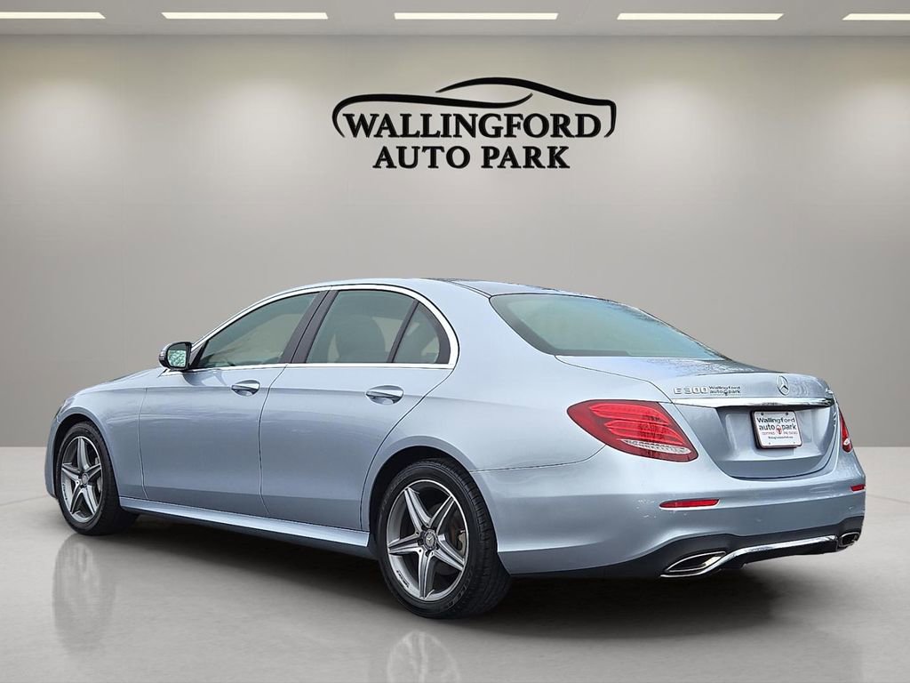 Used 2017 Mercedes-Benz E 300 4MATIC image 6