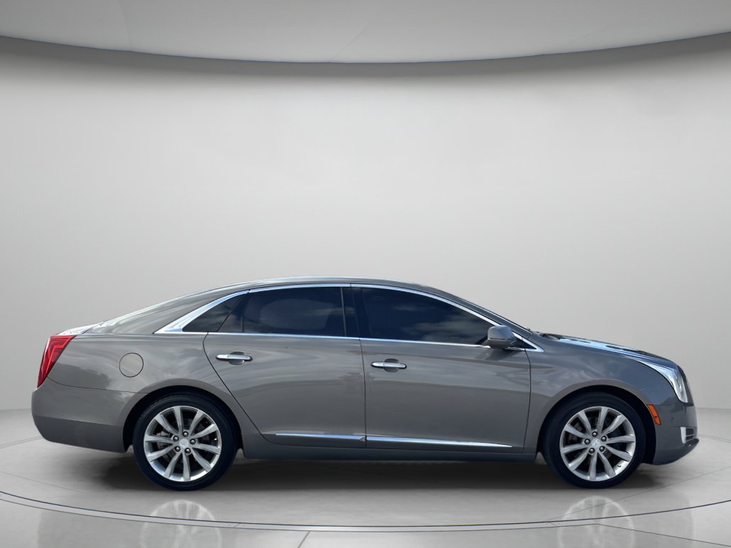 Used 2017 Cadillac XTS Luxury image 2