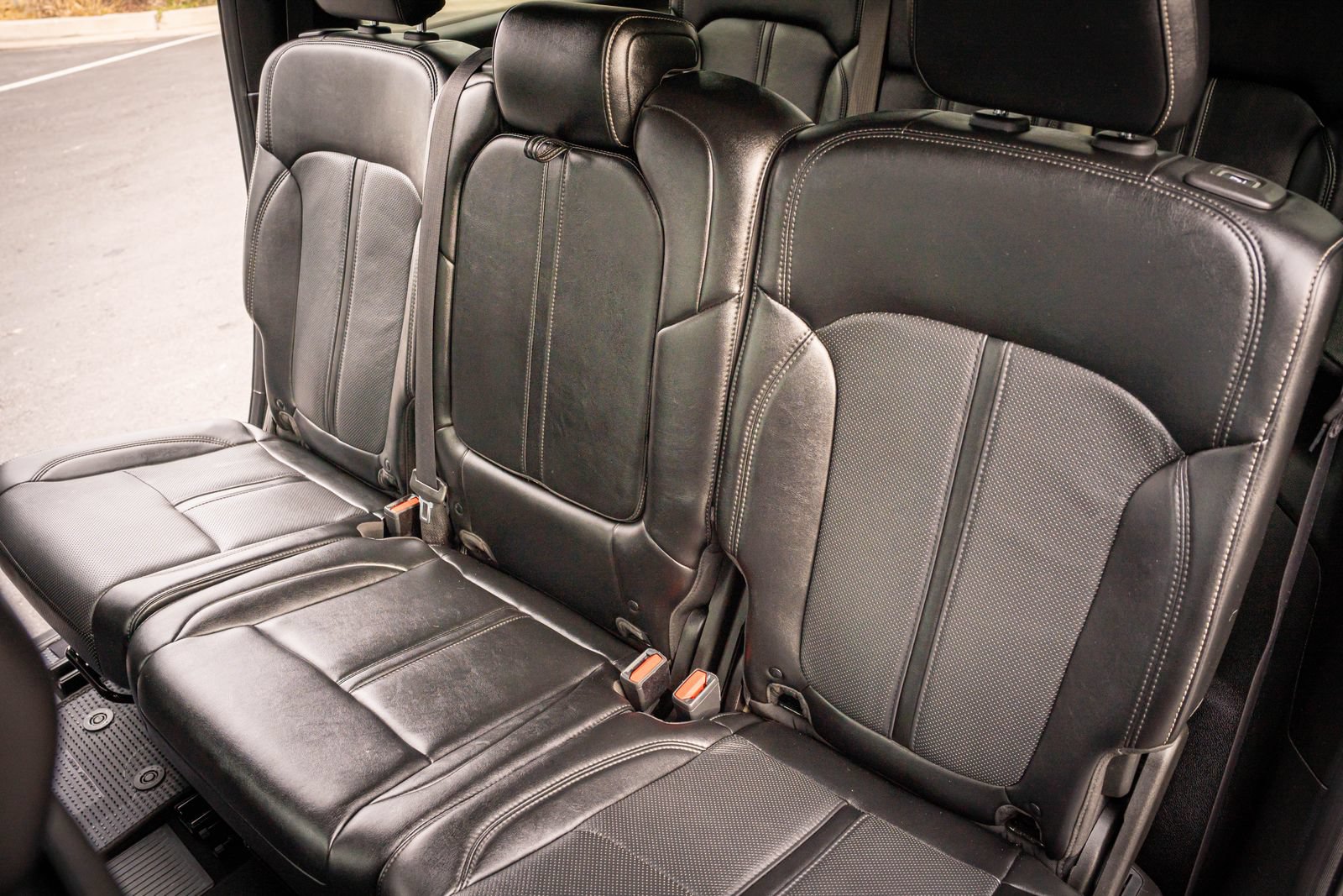 Used 2024 Jeep Wagoneer Series II w/ Flexible Seating Group AWD/4WD image 26
