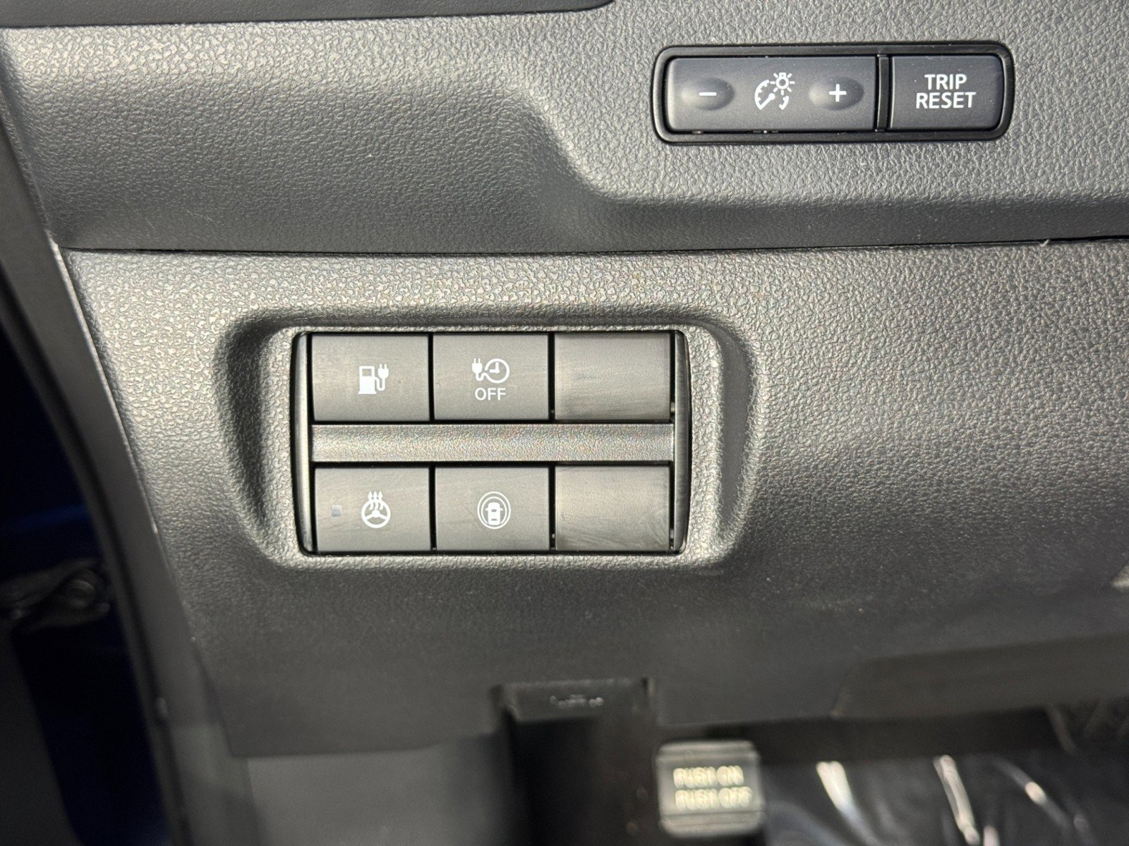 Used 2021 Nissan Leaf SV image 16