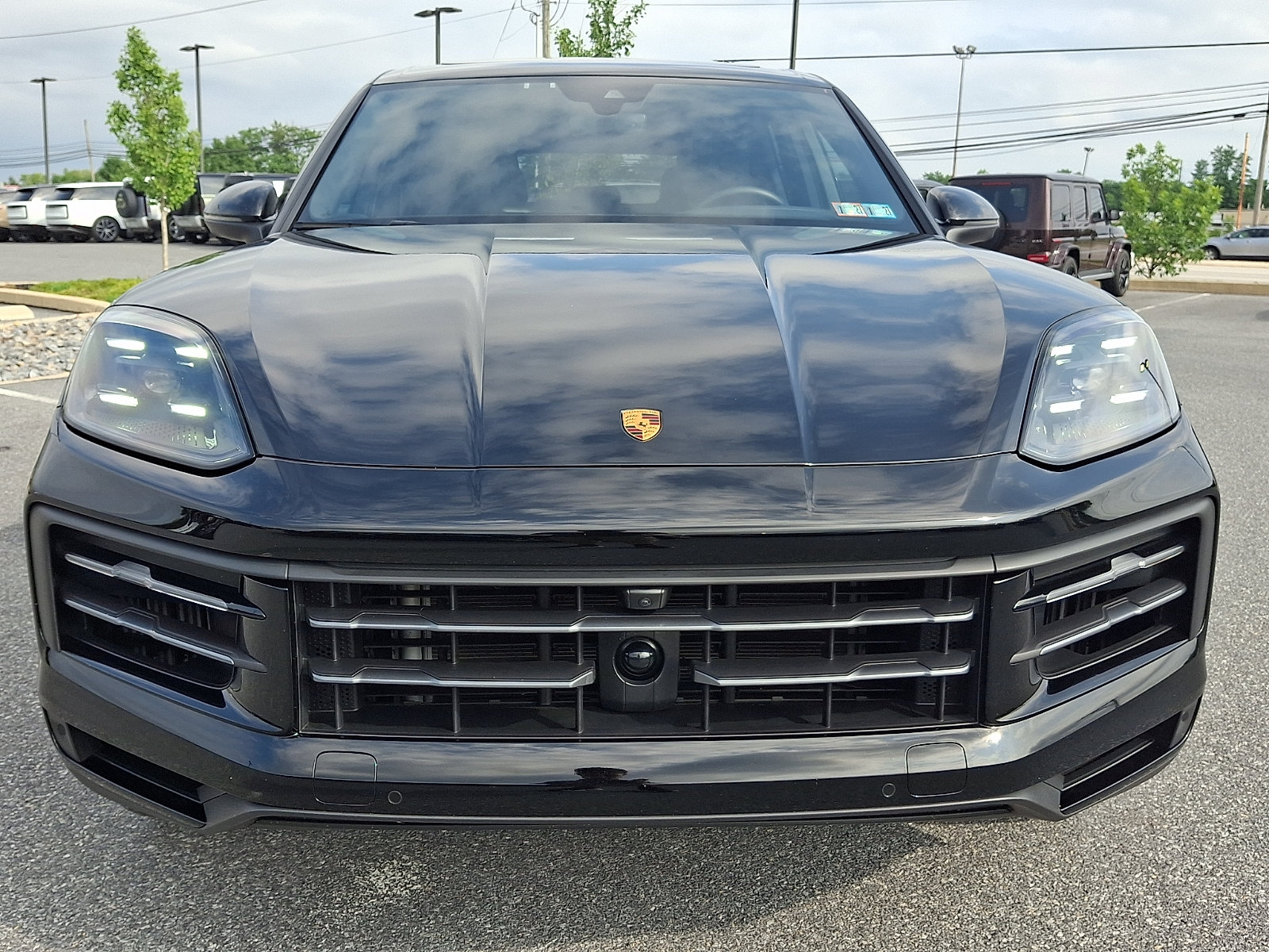 Used 2024 Porsche Cayenne AWD/4WD image 7