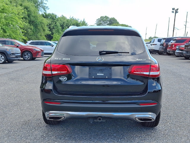 Used 2019 Mercedes-Benz GLC 300 4MATIC image 5