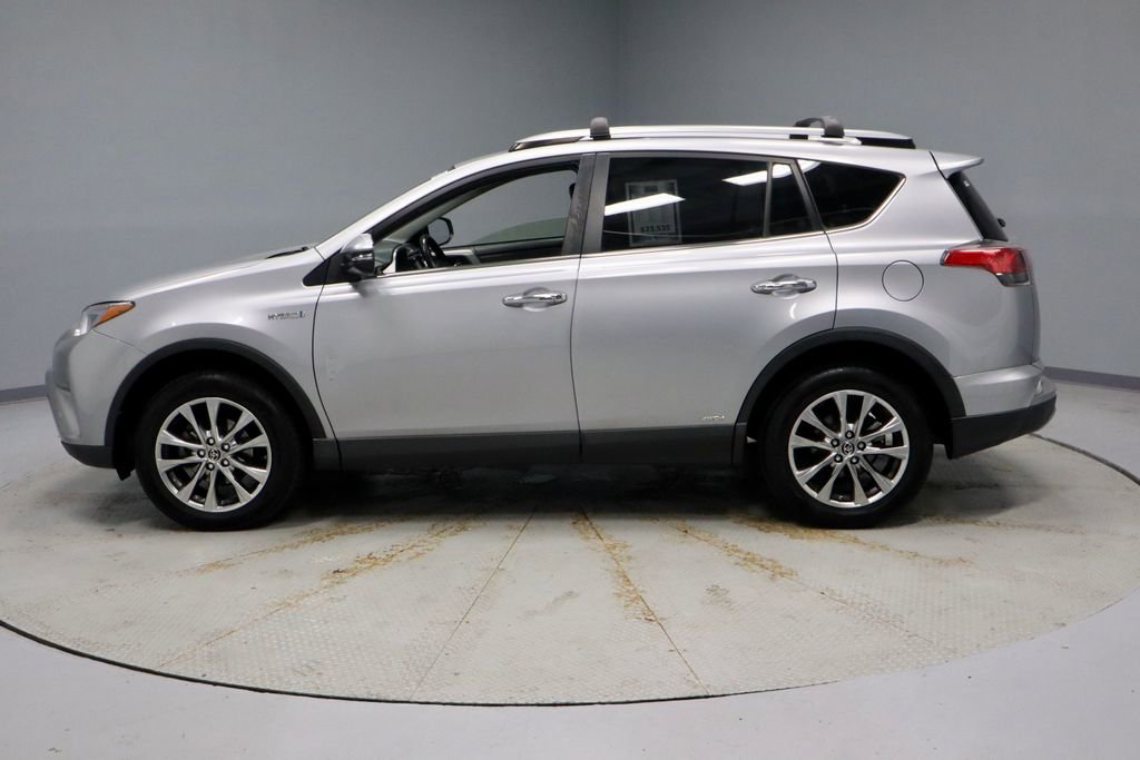 Used 2018 Toyota RAV4 Limited image 8