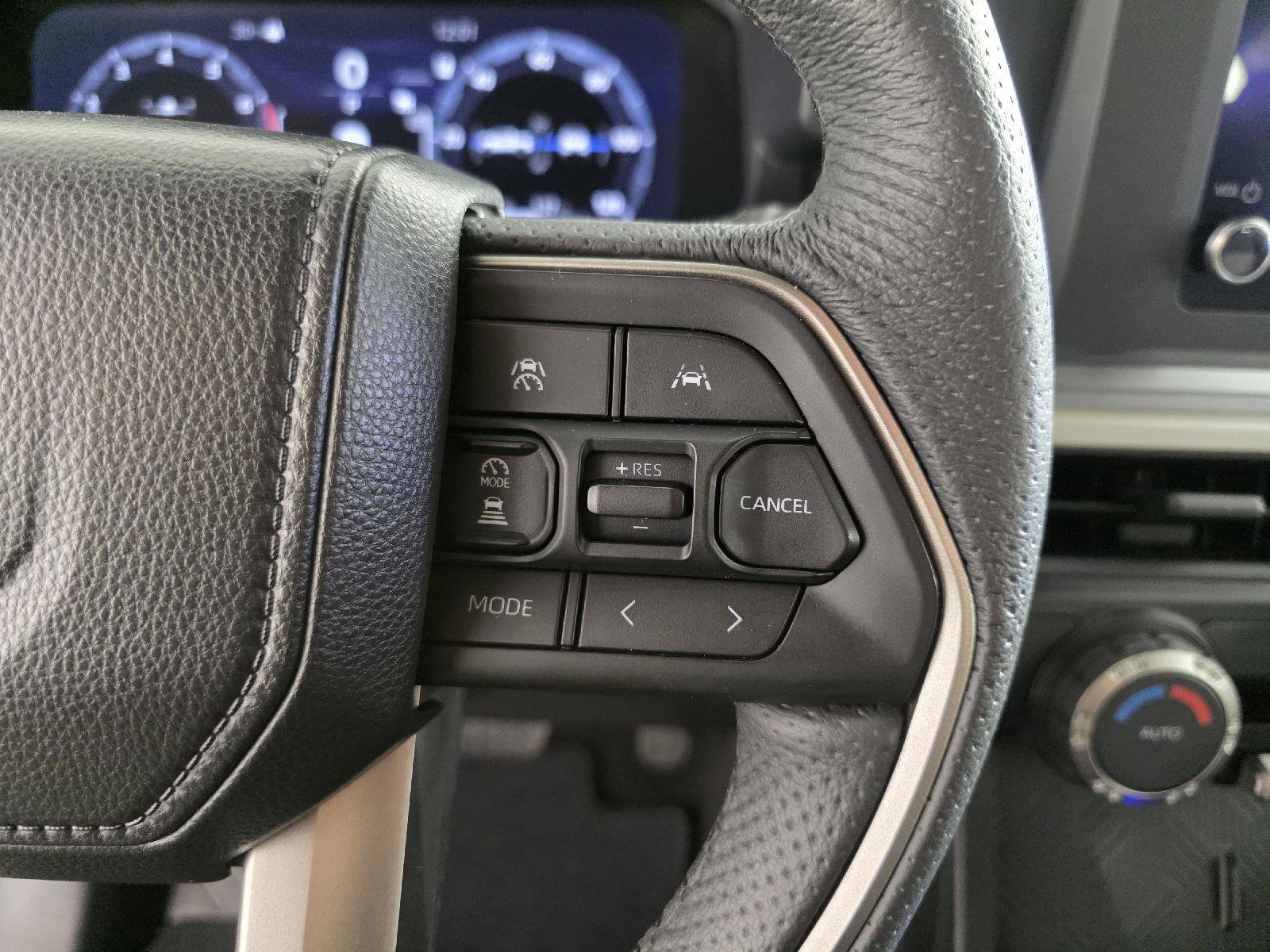 Used 2025 Toyota Tacoma TRD Off-Road image 29