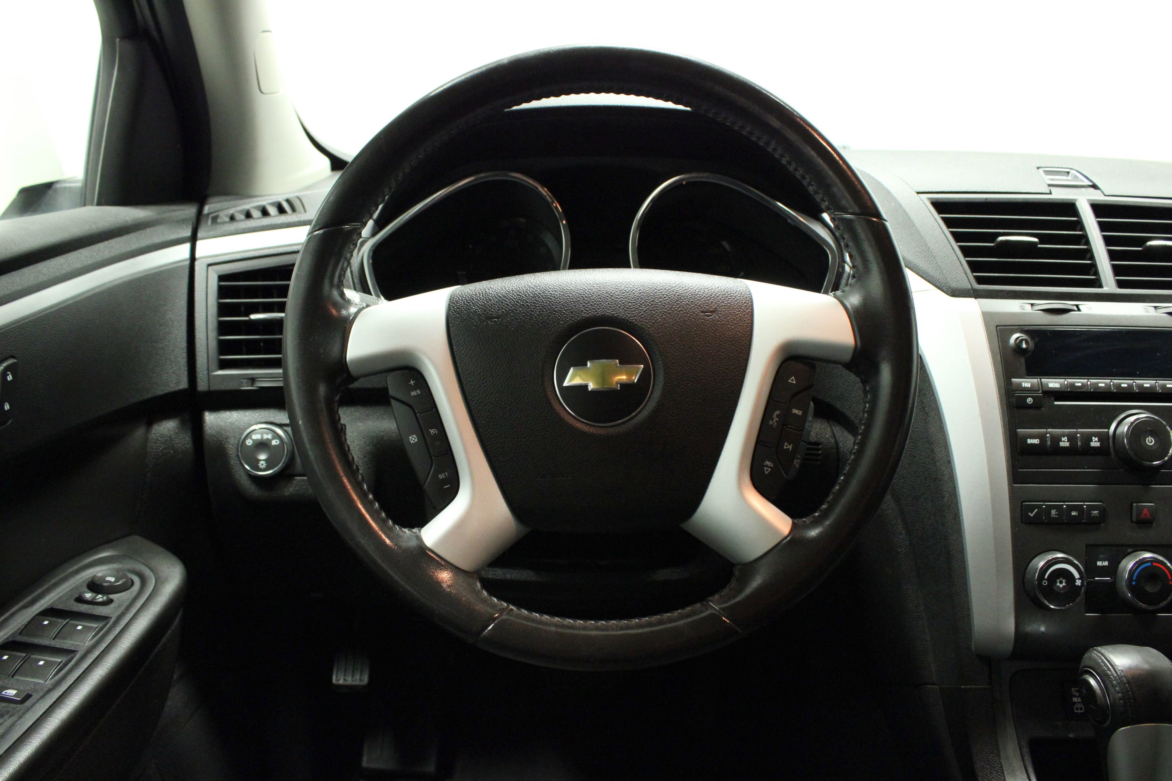 Used 2012 Chevrolet Traverse LT FWD image 20