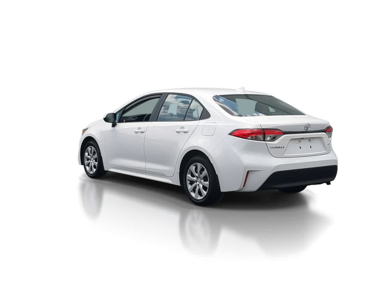 Used 2025 Toyota Corolla LE FWD image 6
