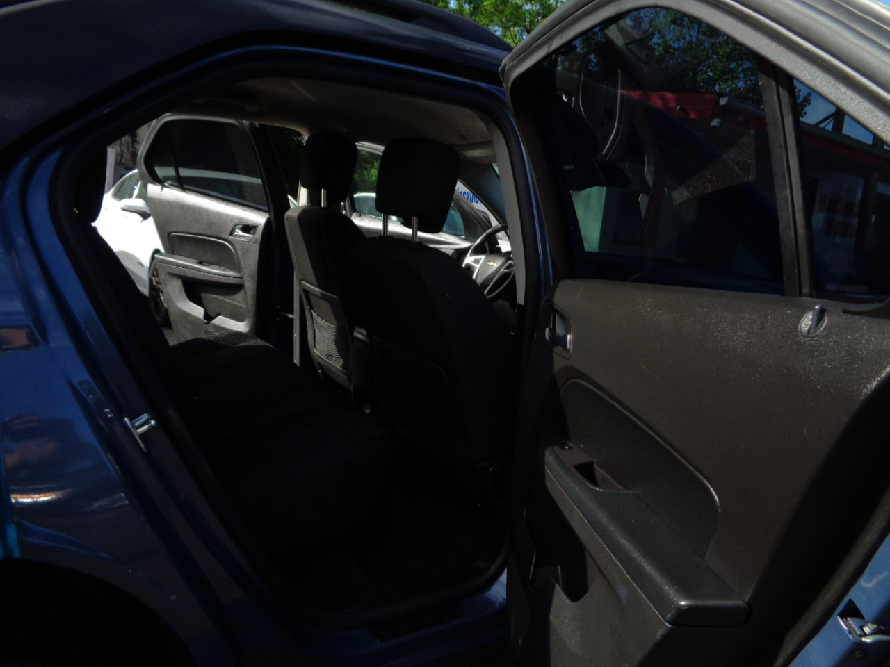 Used 2012 Chevrolet Equinox LT w/ Driver Convenience Package image 12