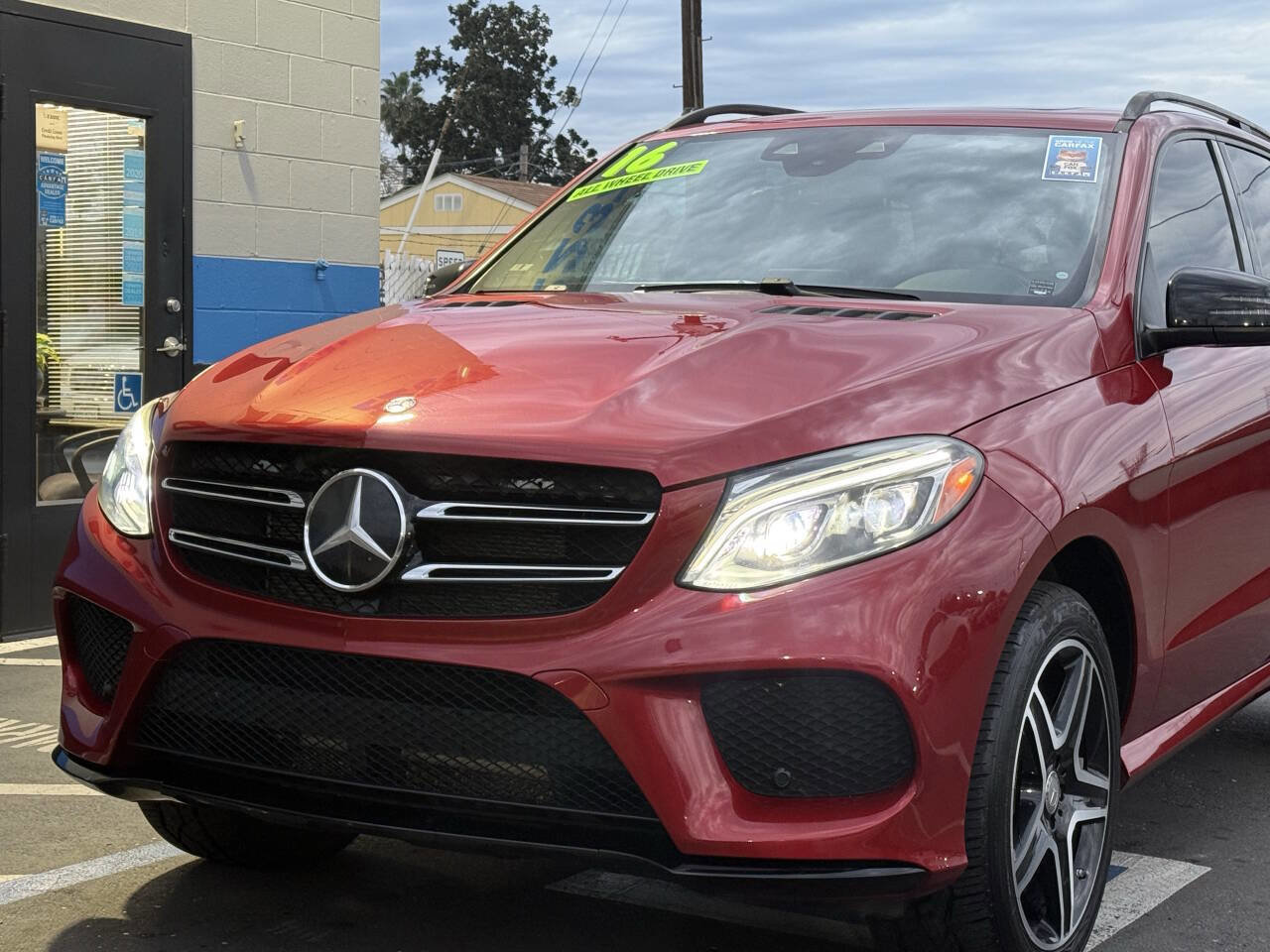 Used 2016 Mercedes-Benz GLE 400 4MATIC w/ Parking Assist Package image 27