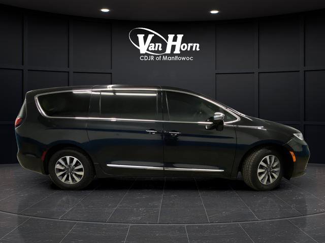 Used 2022 Chrysler Pacifica Limited FWD image 7
