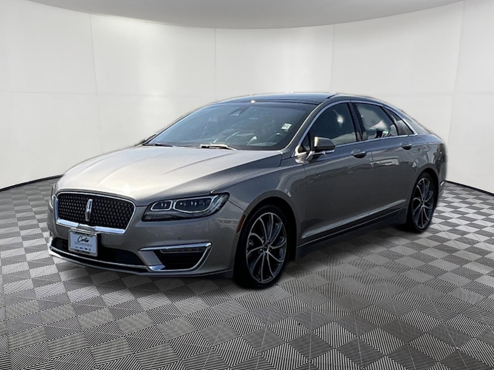 Used 2020 Lincoln MKZ Reserve w/ Luxury Package FWD image 3