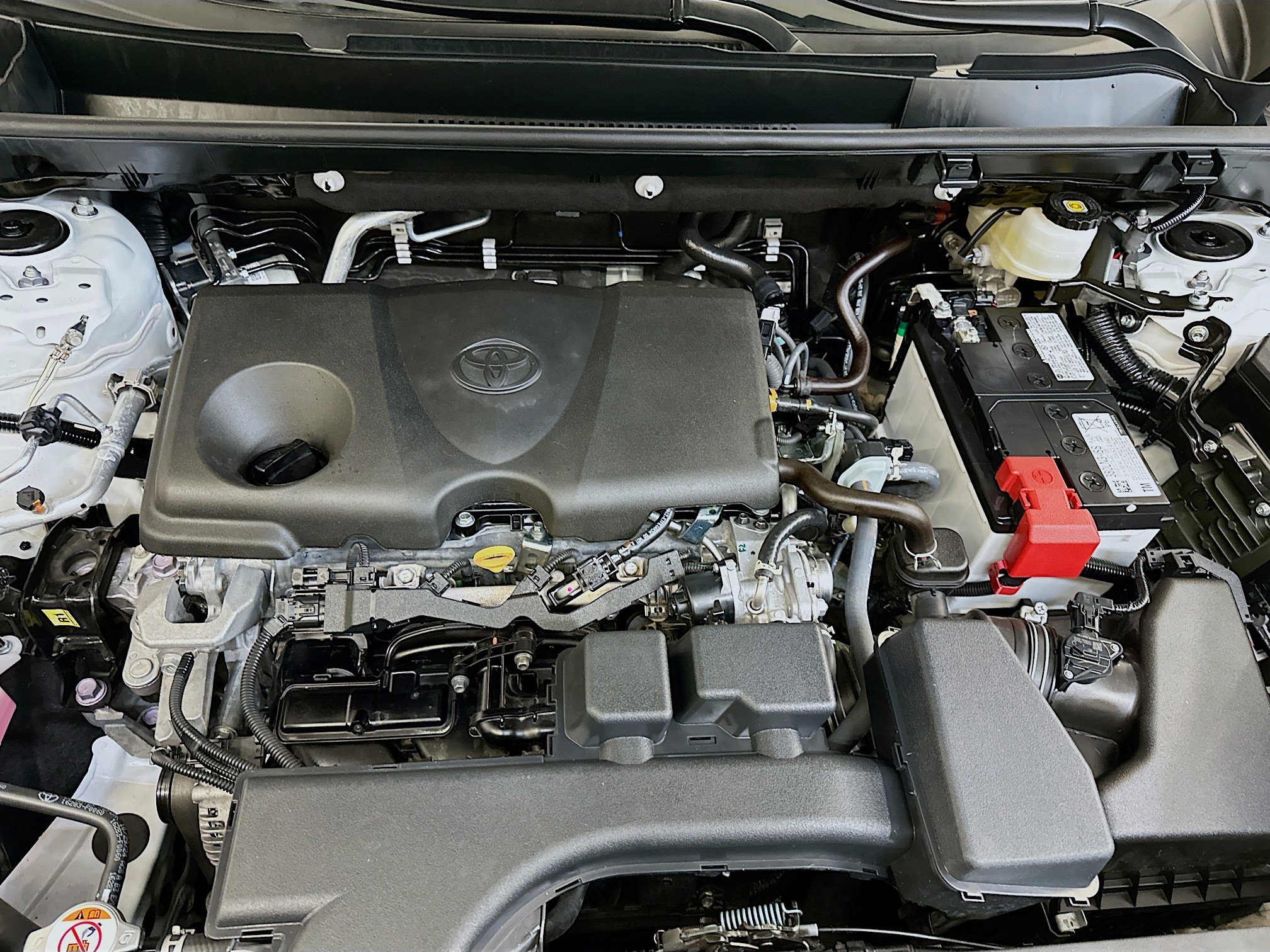 Used 2025 Toyota RAV4 XLE image 36