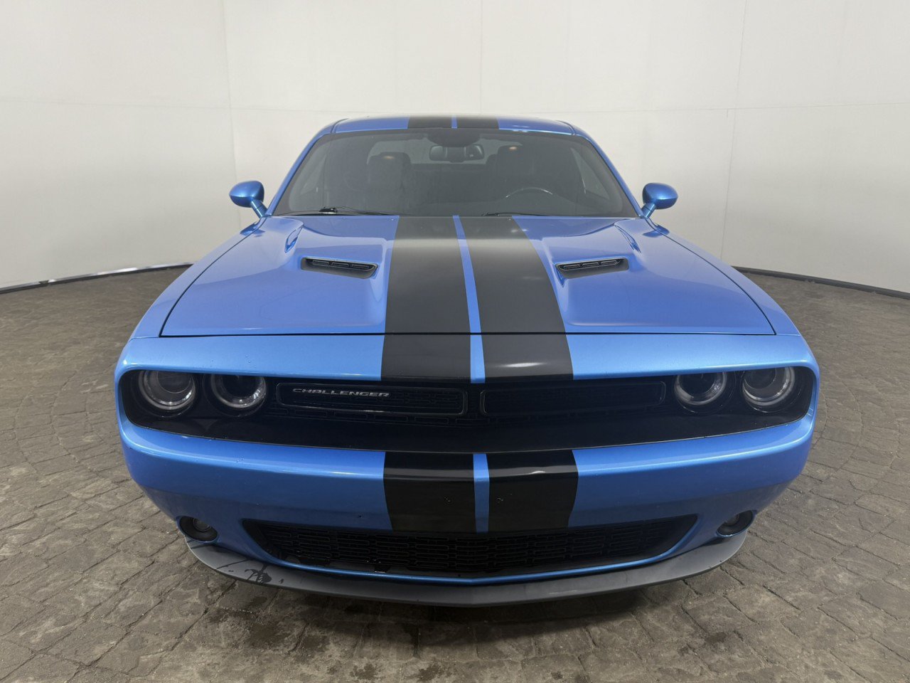 Used 2015 Dodge Challenger SXT Plus w/ Sound Group II RWD image 2