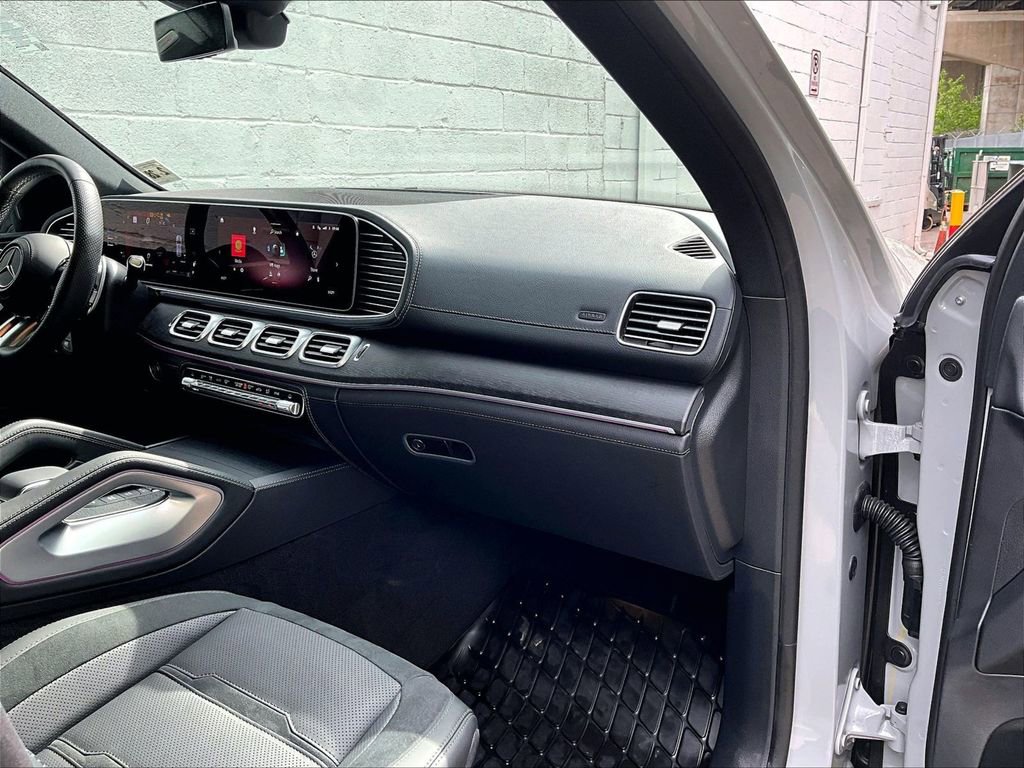 Used 2024 Mercedes-Benz GLE 53 AMG 4MATIC image 19