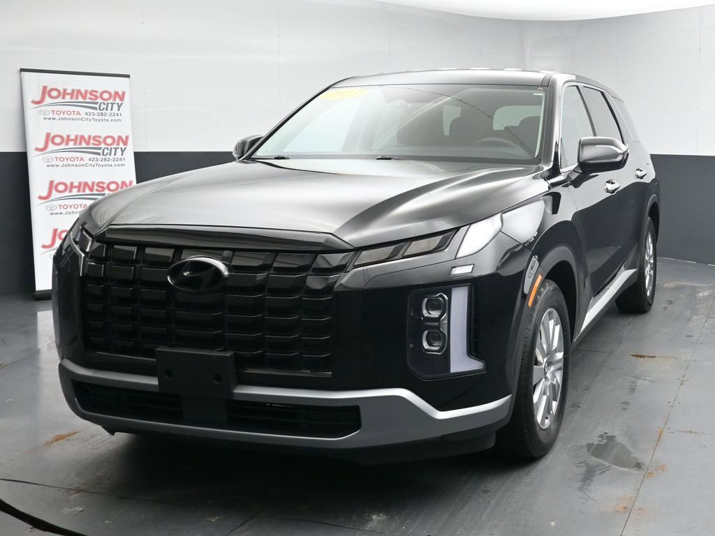 Used 2023 Hyundai Palisade SE w/ Cargo Package image 4