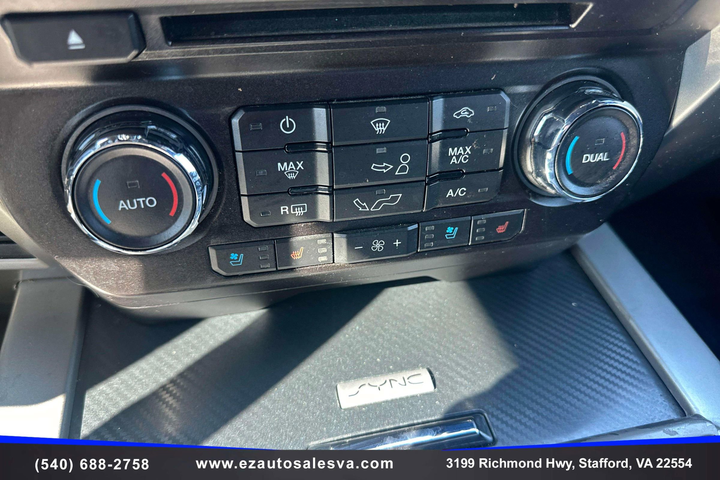 Used 2018 Ford F150 Lariat image 29