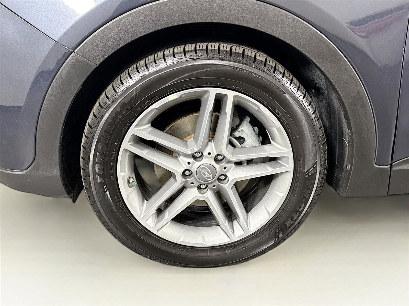 Used 2017 Hyundai Santa Fe SE image 12