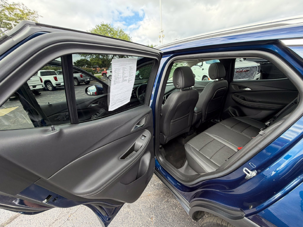 Certified 2023 Buick Encore GX Essence w/ Experience Buick Package FWD image 28