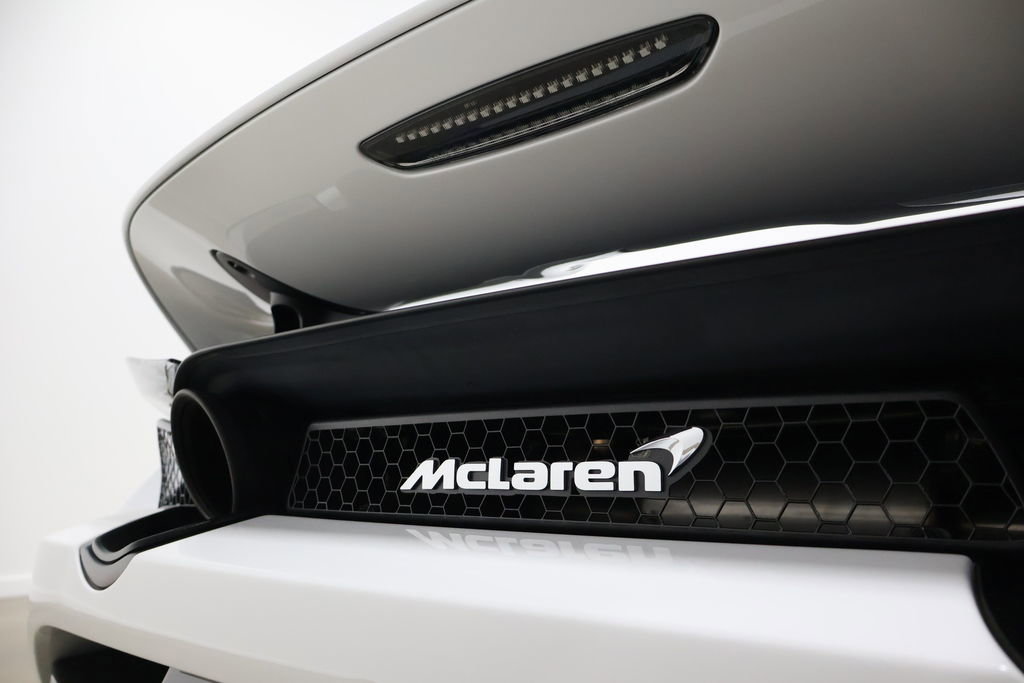 Used 2020 McLaren 720S Spider image 85