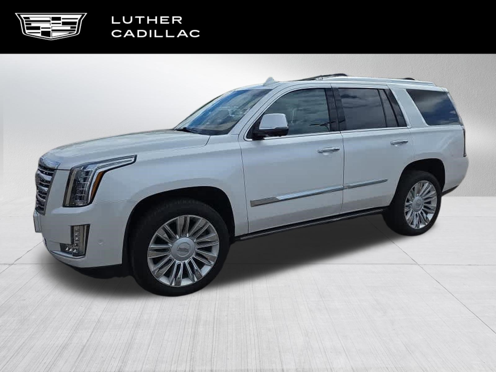 Used 2017 Cadillac Escalade Platinum AWD/4WD image 1