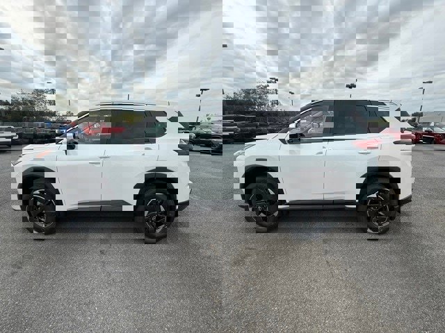 New 2026 Nissan Rogue SV image 8