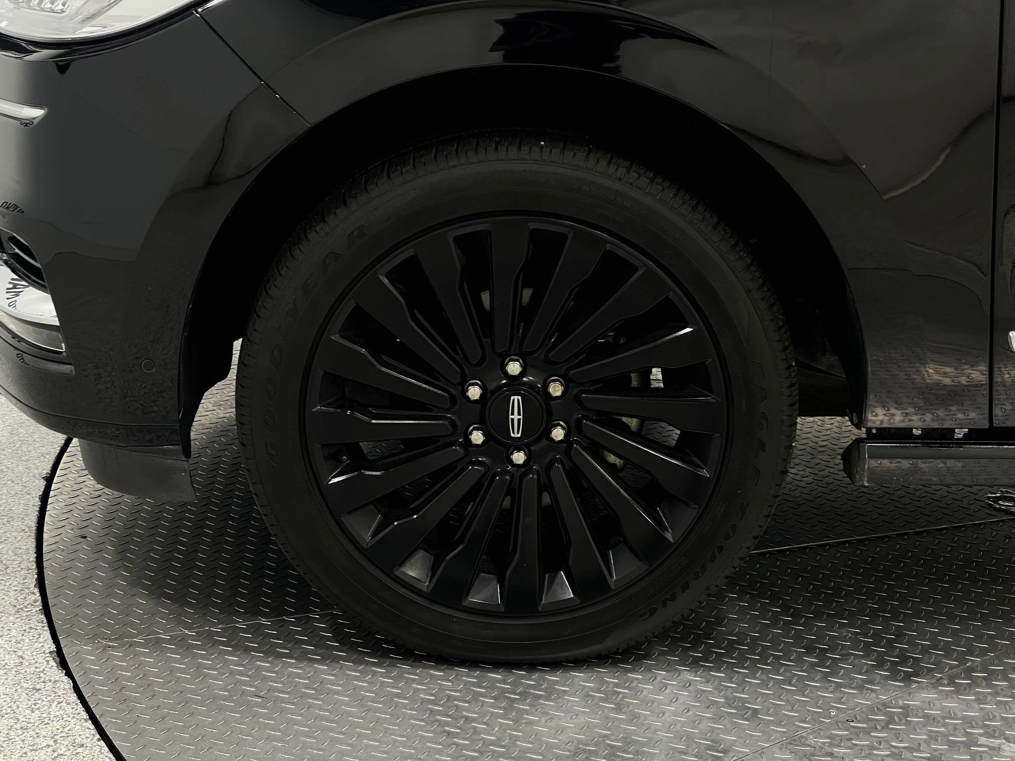 Used 2019 Lincoln Navigator Reserve AWD/4WD image 37