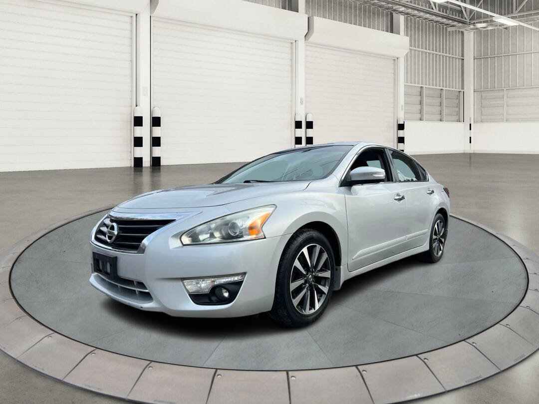 Used 2015 Nissan Altima 2.5 SV w/ Convenience Package image 7