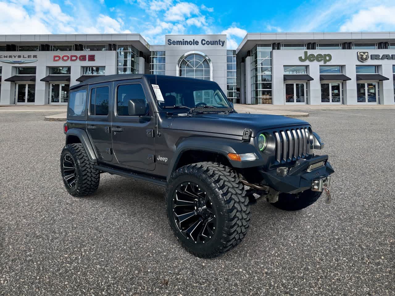 Used 2018 Jeep Wrangler Unlimited Sport S AWD/4WD image 2