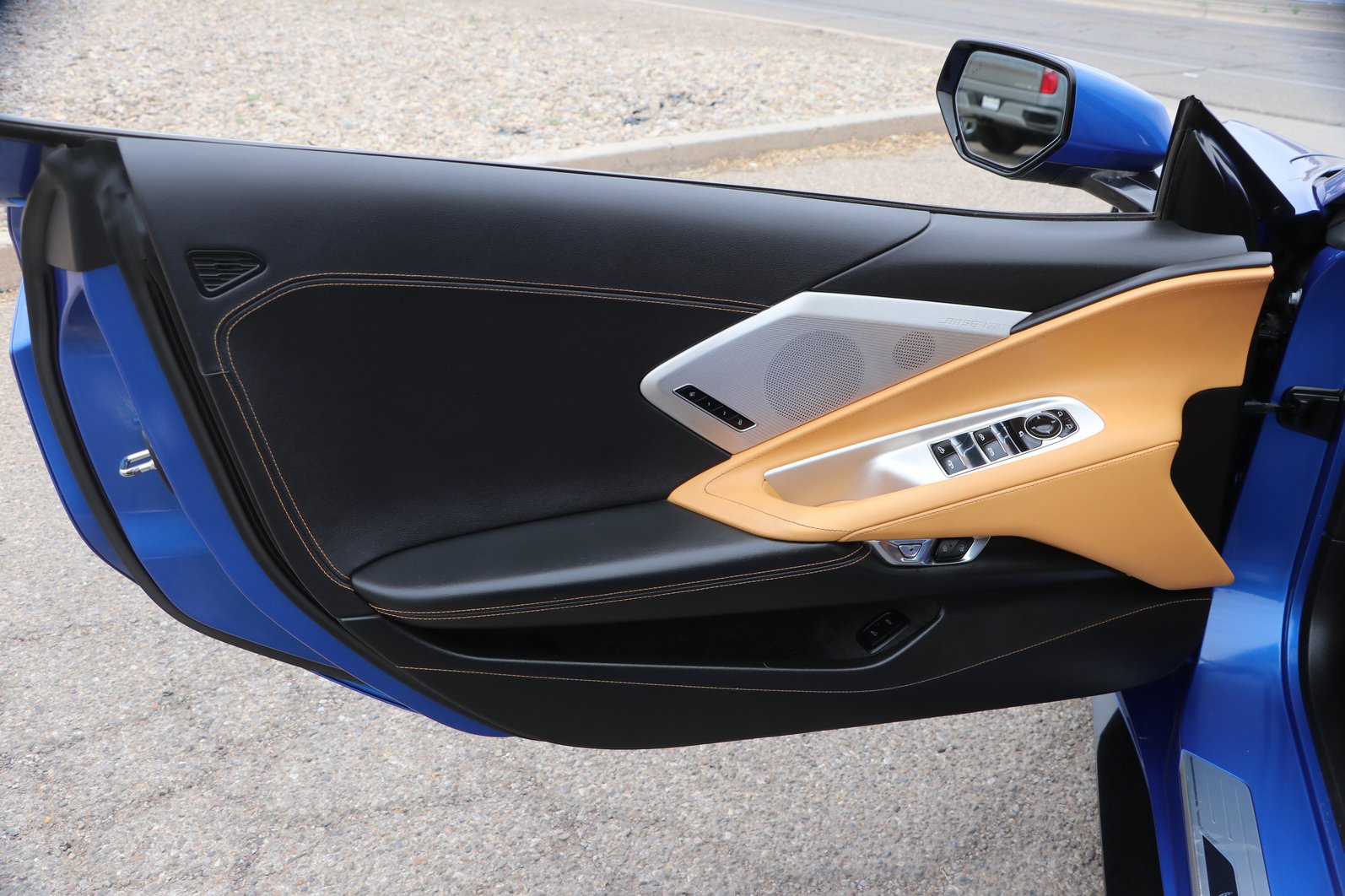 Used 2021 Chevrolet Corvette Stingray Preferred Conv w/ Z51 Performance Package RWD image 10