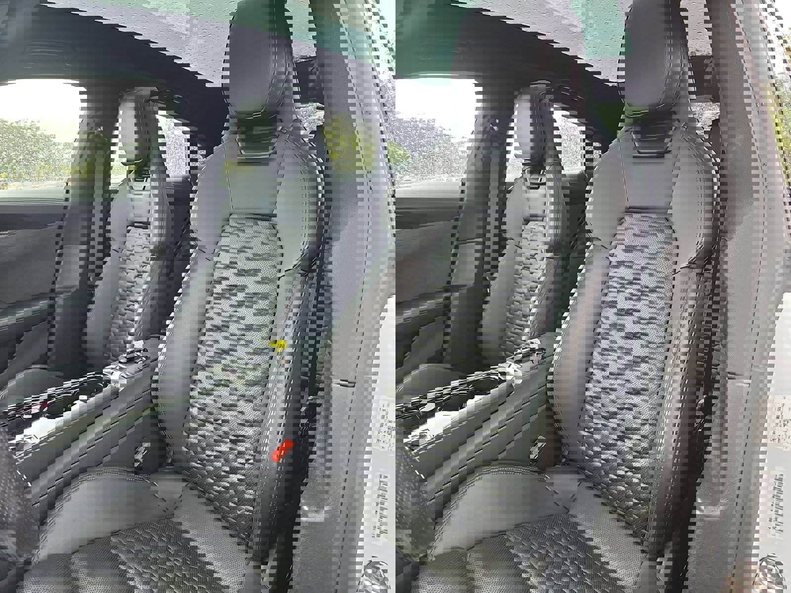 Used 2022 Audi e-tron GT Premium Plus w/ Performance Package image 16