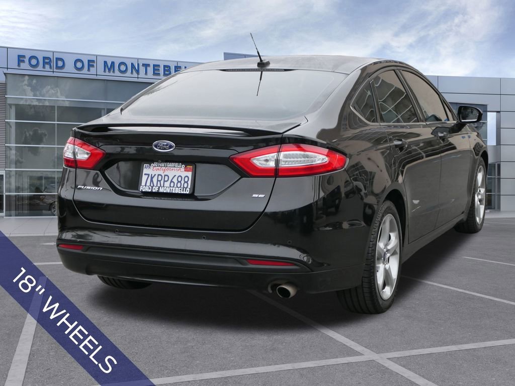Used 2015 Ford Fusion SE w/ Equipment Group 201A image 4
