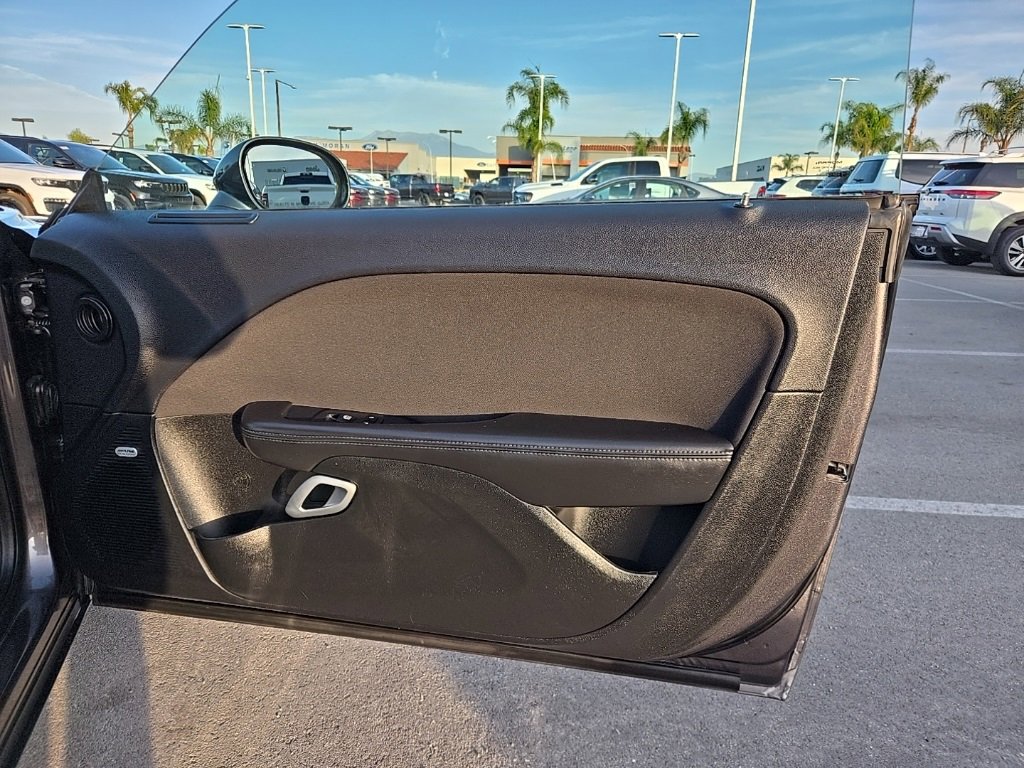 Used 2023 Dodge Challenger R/T w/ Blacktop Package image 28