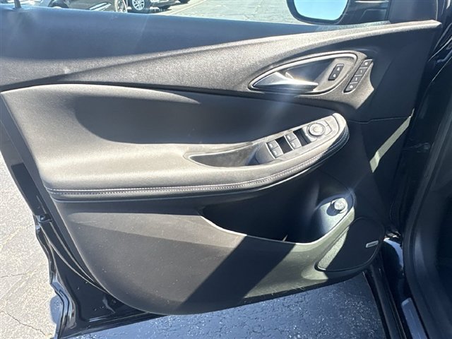 Certified 2024 Buick Encore GX Avenir w/ Avenir Convenience Package FWD image 21