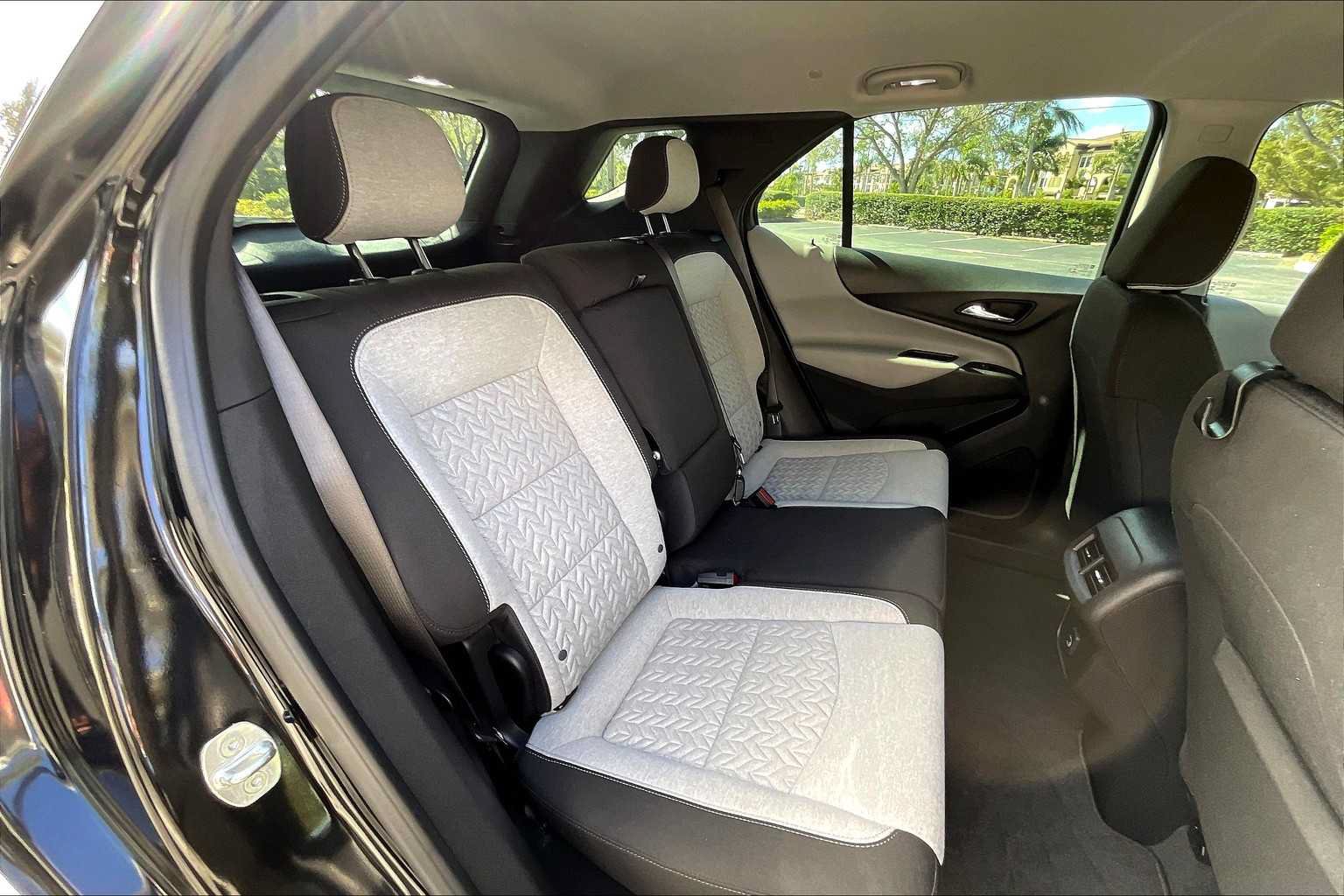 Used 2023 Chevrolet Equinox LS FWD image 26