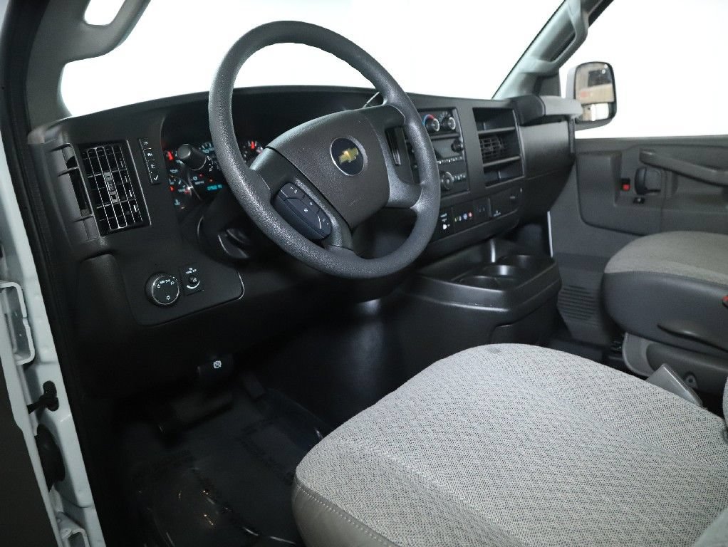 Used 2025 Chevrolet Express 3500 LT w/ LT Preferred Equipment Group RWD image 14