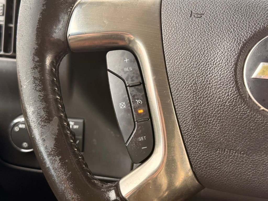 Used 2018 Chevrolet Express 3500 w/ Driver Convenience Package image 24