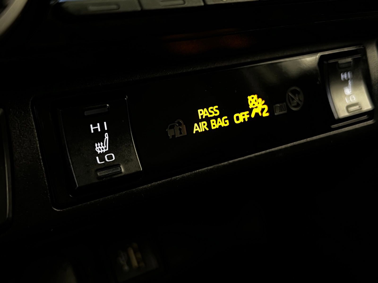 Certified 2024 Toyota RAV4 XLE Premium w/ Weather Package AWD/4WD image 21