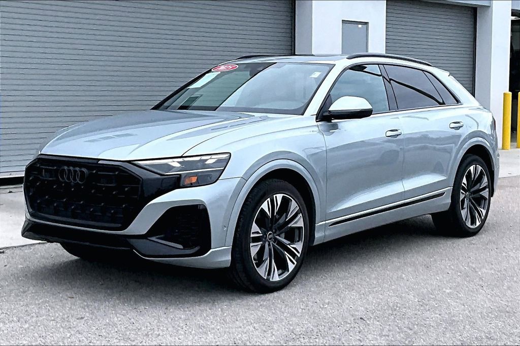 Used 2025 Audi Q8 Premium Plus w/ Premium Plus Package image 9