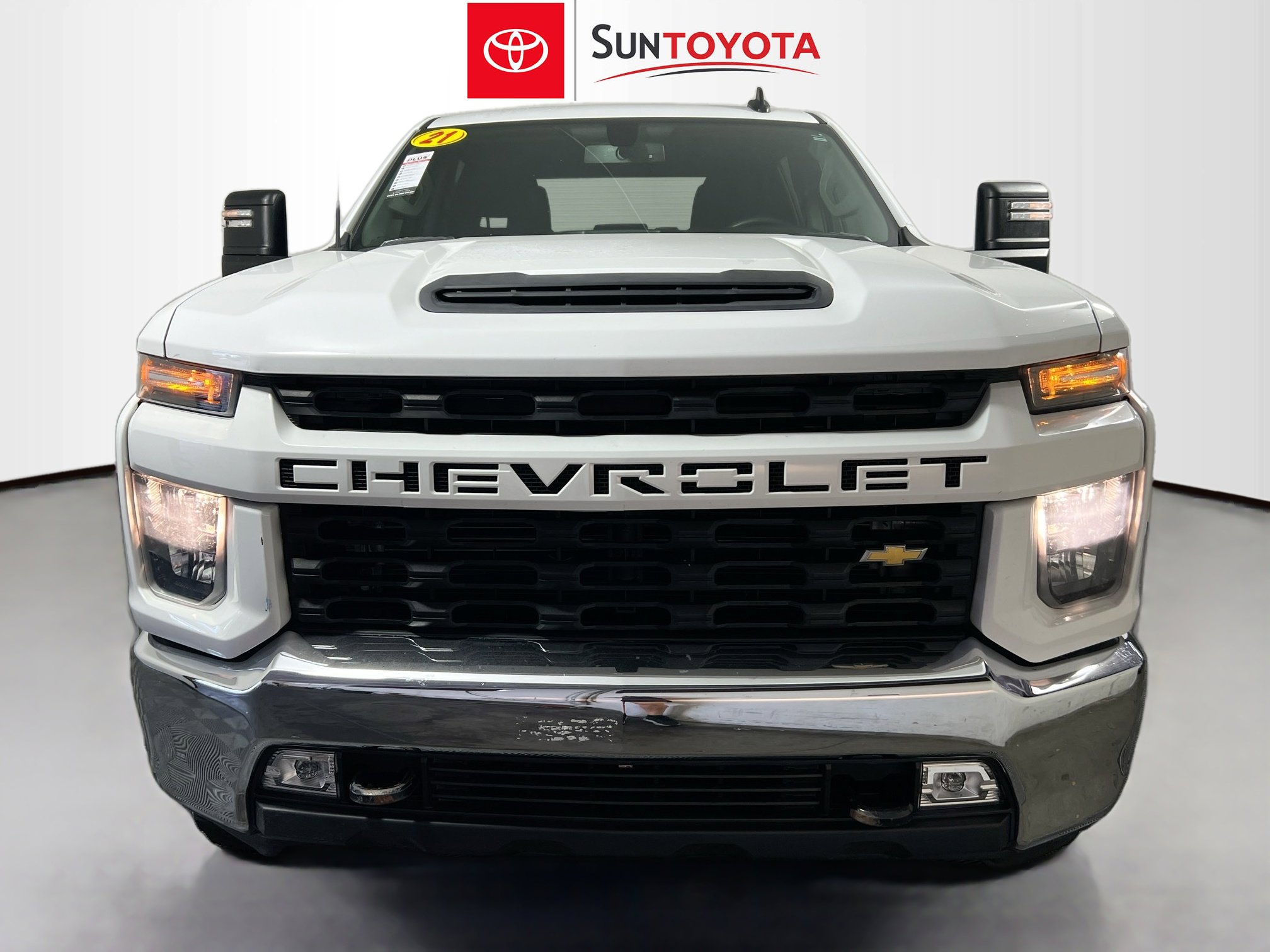Used 2021 Chevrolet Silverado 2500 Custom w/ Custom Value Package image 10