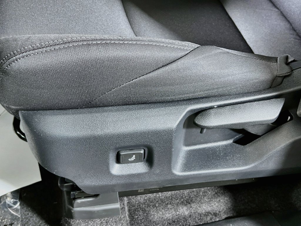 Certified 2026 Toyota Tacoma SR5 AWD/4WD image 15