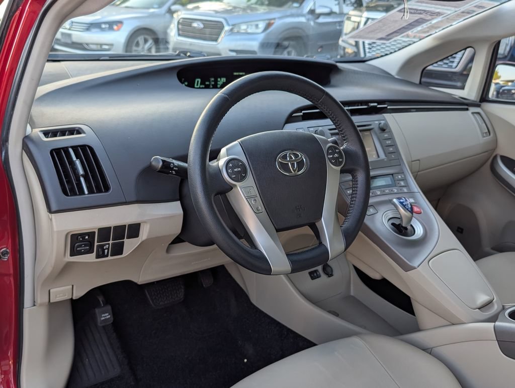 Used 2015 Toyota Prius Four FWD image 4