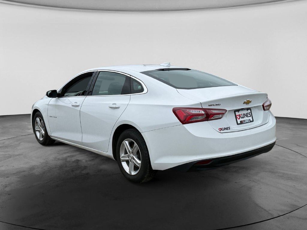 Used 2022 Chevrolet Malibu LT FWD image 7