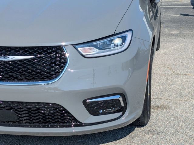 New 2025 Chrysler Pacifica Select image 12