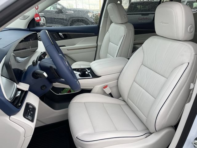 New 2026 Buick Enclave Avenir w/ Super Cruise Package AWD/4WD image 11