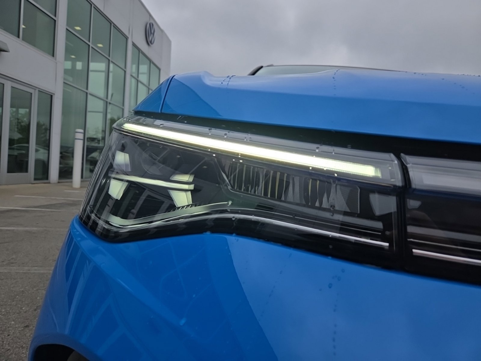 New 2027 Volkswagen Taos SE AWD/4WD image 14