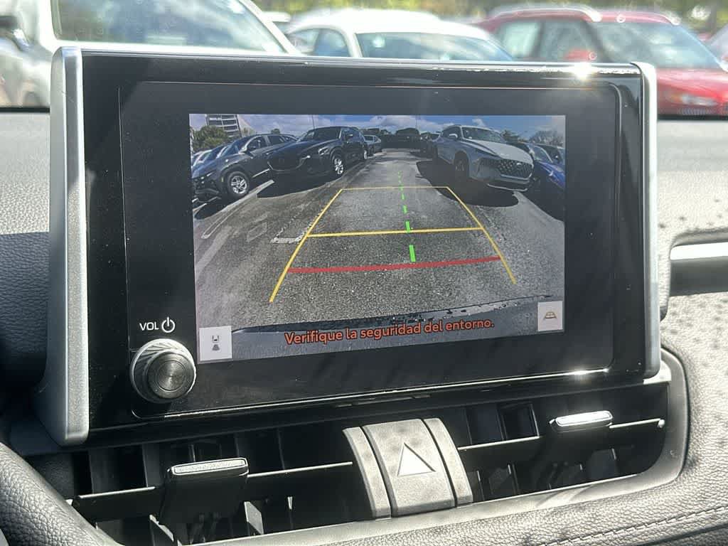 Used 2023 Toyota RAV4 LE AWD/4WD image 19